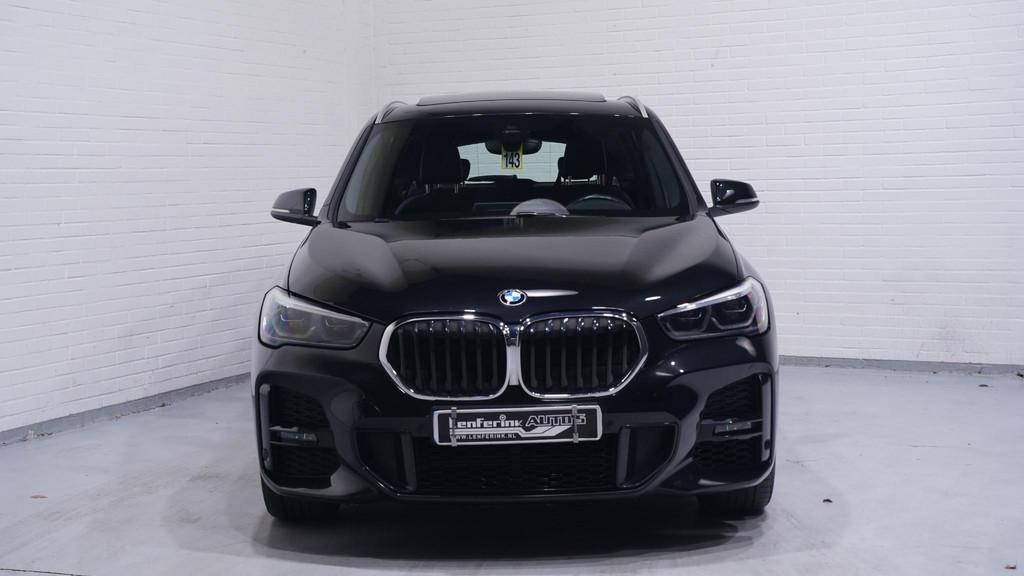 BMW X1 sDrive20i M Sport Panoramadak 1e Eig. NAP Head up Cam, 1998 cc, 4 cilinders, Alcantara, Origineel Nederlands