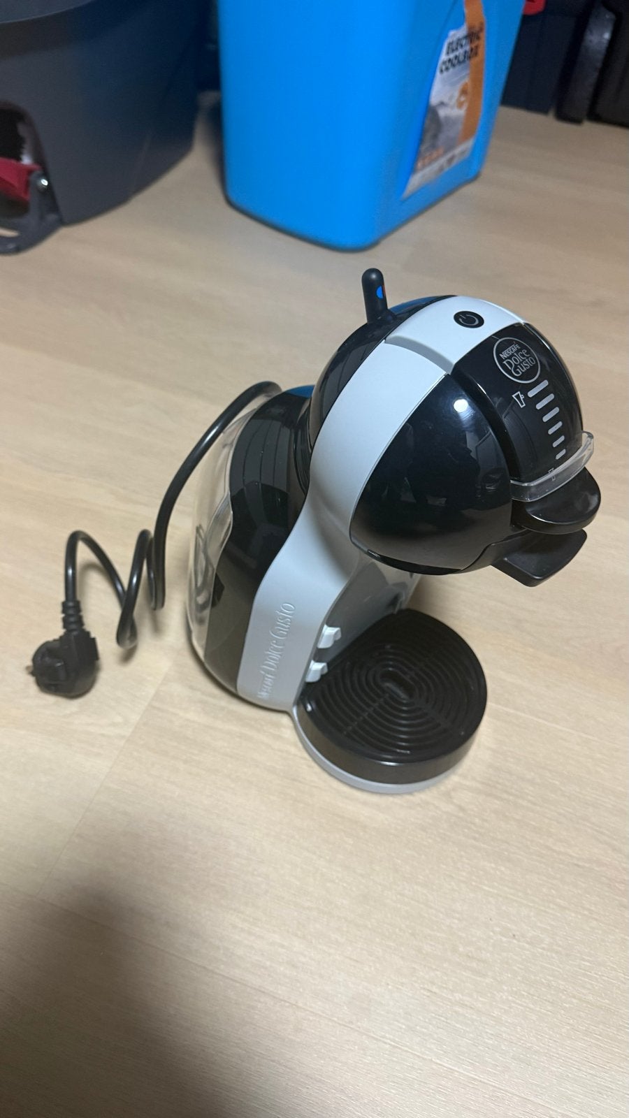 Nescafé Dolce Gusto Mini Me Koffiezetapparaat, Koffiepads en cups, Gebruikt, Koffiemachine, Ophalen of Verzenden