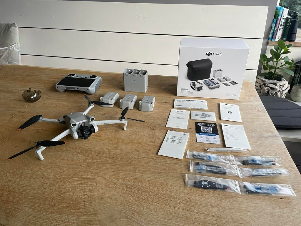 Dji Mini 3 Fly More Combo met Smart Controller (Drone), Ophalen, Cameradrone, 15 tot 30 minuten, Zo goed als nieuw