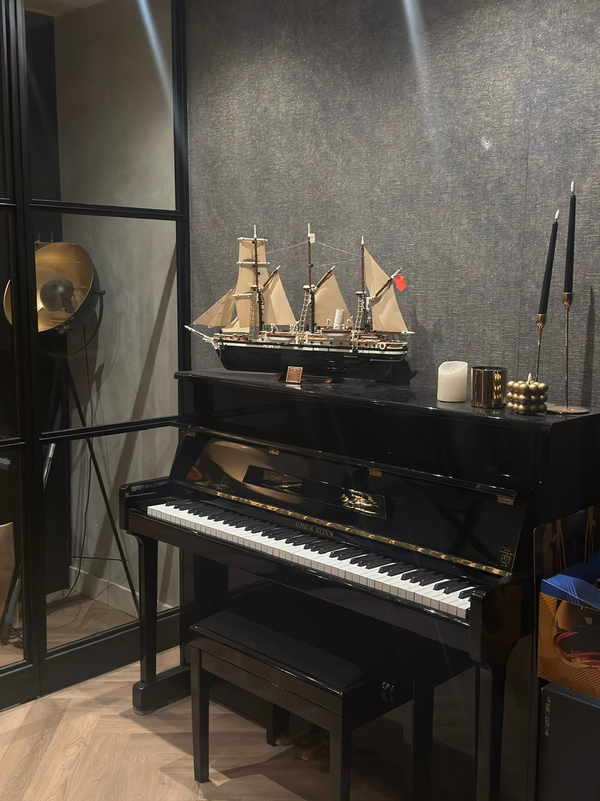 Urk & Sons piano, Muziek en Instrumenten, Ophalen, Gebruikt, Zwart, Piano