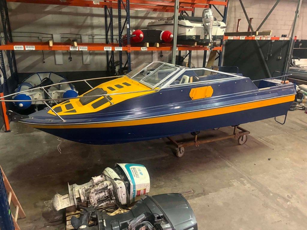 Bayliner Capri Cuddy zonder buitenboordmotor KOOPJE, Watersport en Boten, Speedboten, Ophalen of Verzenden, Bayliner, Polyester