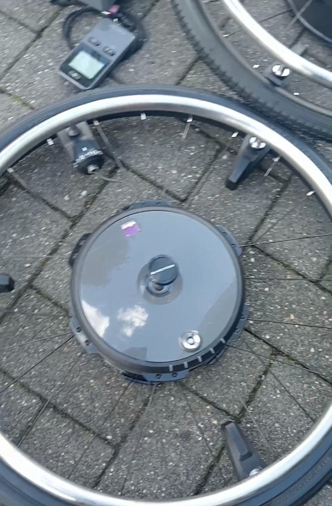 24 inch Alber m25 wielen die amper gebruikt zijn, Ophalen of Verzenden, Zo goed als nieuw, Elektrische rolstoel
