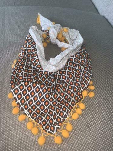 Ninni vi shawl sjaaltje geel oranje zwart, Verzenden, Zo goed als nieuw, Ninni Vi