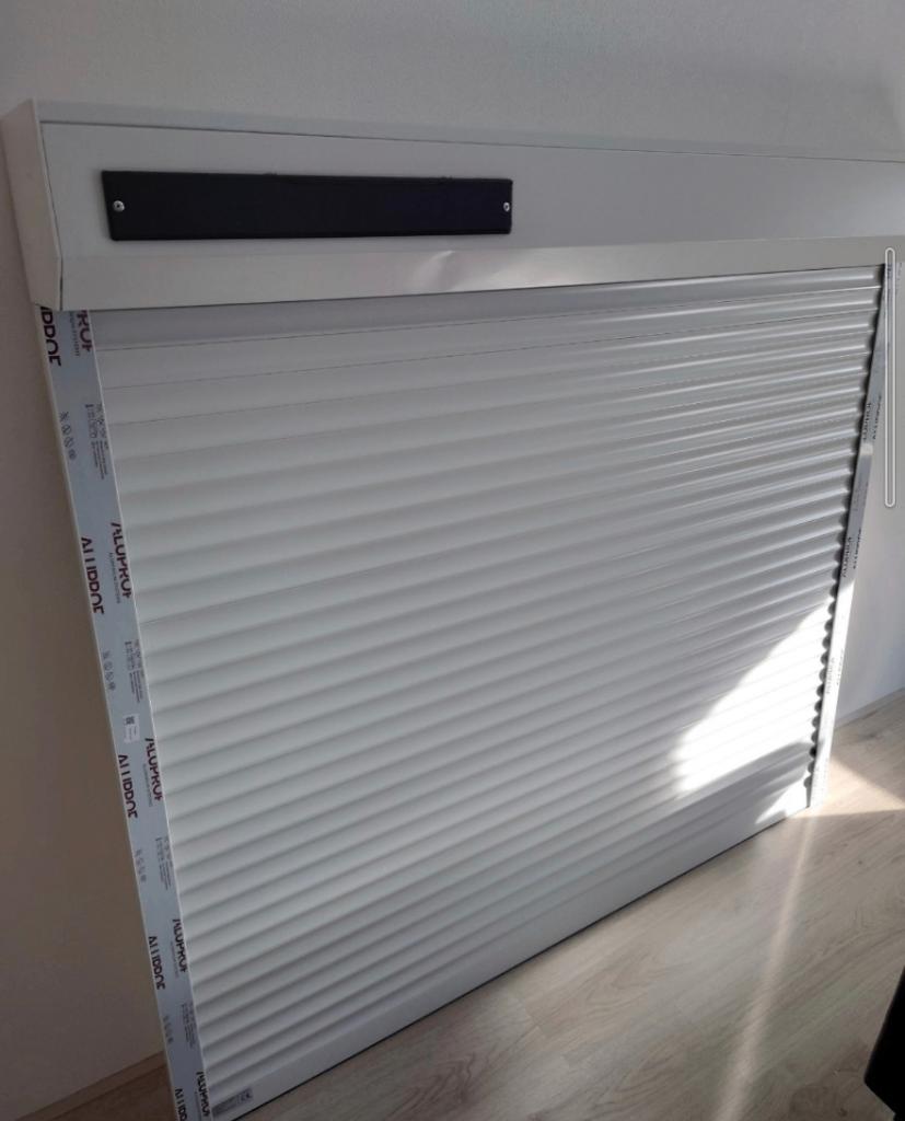 Solar rolluiken, Doe-het-zelf en Verbouw, Rolluiken, Ophalen, 150 tot 200 cm, Nieuw, Wit