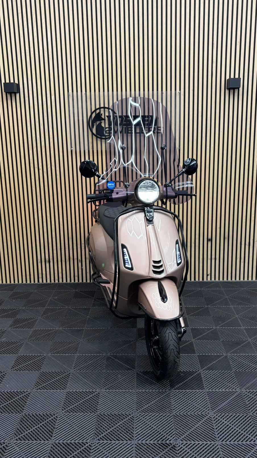 Vespa Primavera | Rose Gold  | 2020 | 350 KM  | Nieuwstaat