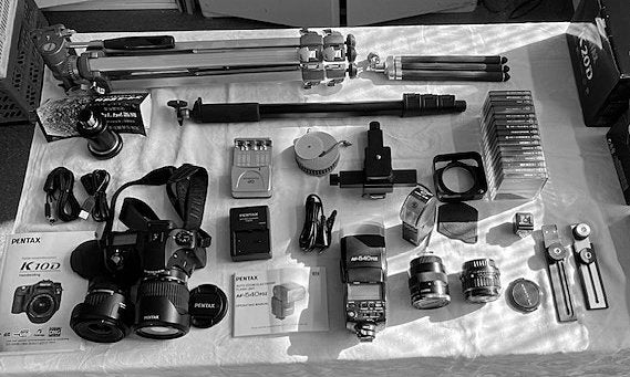 Pentax K10D DSLR camera met lenzen en accessoires, Ophalen of Verzenden, Gebruikt, Overige merken, Overig typen