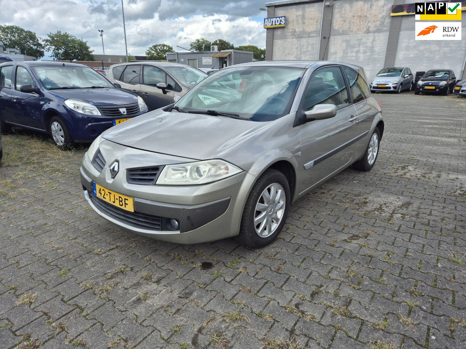 Renault Mégane Renault Mégane 1.6-16V Dynamique Comfort-AU, Auto's, Stof, Gebruikt, Zwart, 4 cilinders