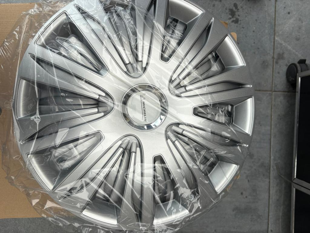 2 nieuwe michelin wieldoppen, Ophalen of Verzenden, Nieuw