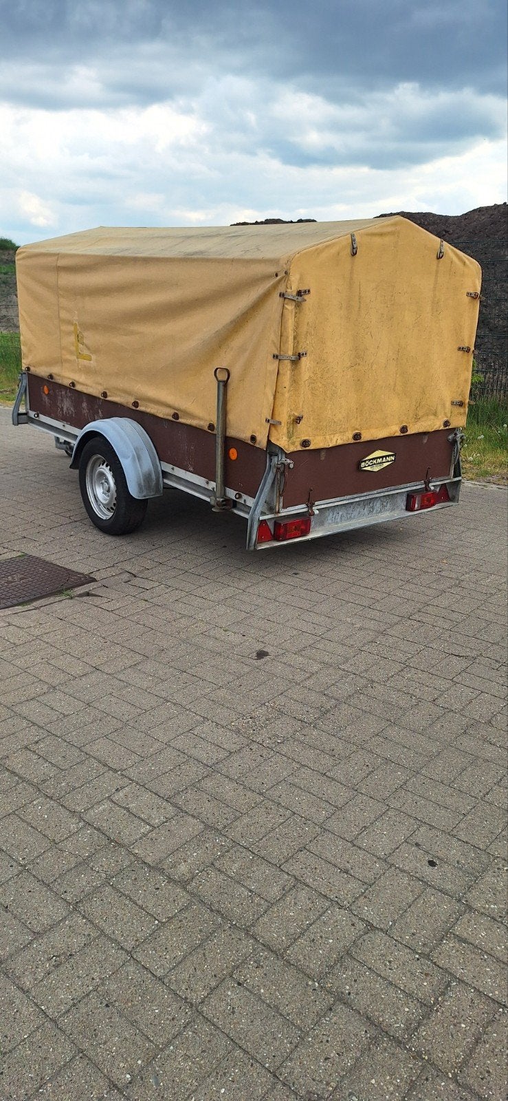 Huifaanhanger, Ophalen, Gebruikt