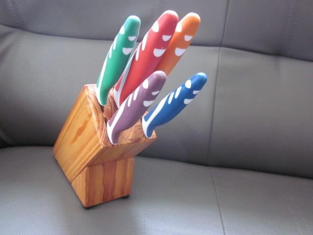 messenblok  met 5 messen/ o.a. speciaal pizza mes, Ophalen of Verzenden, Zo goed als nieuw, Overige materialen