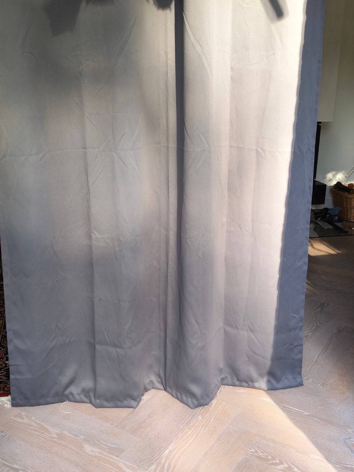 4 x 1.45 cm effen antraciet gordijn Ikea met roede igst, Ophalen, Gebruikt, 145 cm, In te korten