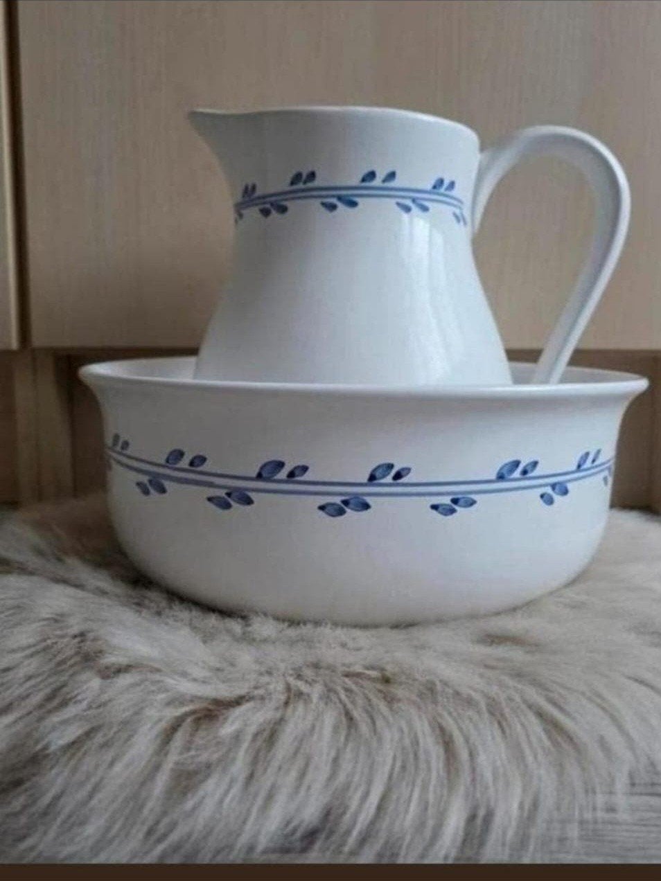 Wit keramisch lampetstel met blauw decoratief patroon, Ophalen