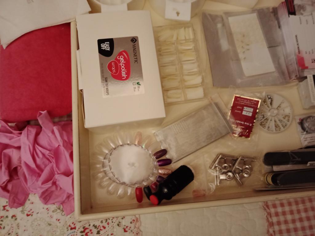 Magnetic producten, Ophalen of Verzenden, Wit, Handen en Nagels