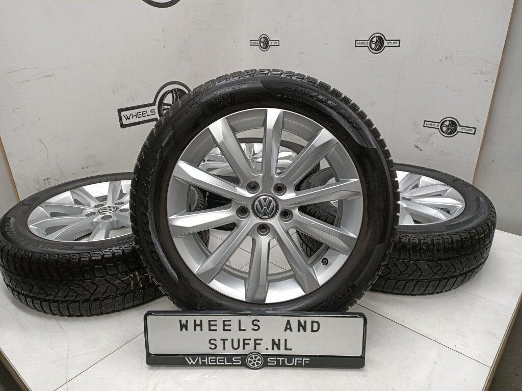 VW Helsinki velgen 17"inch met winterbanden 5x112, Ophalen, Gebruikt, 17 inch, Banden en Velgen