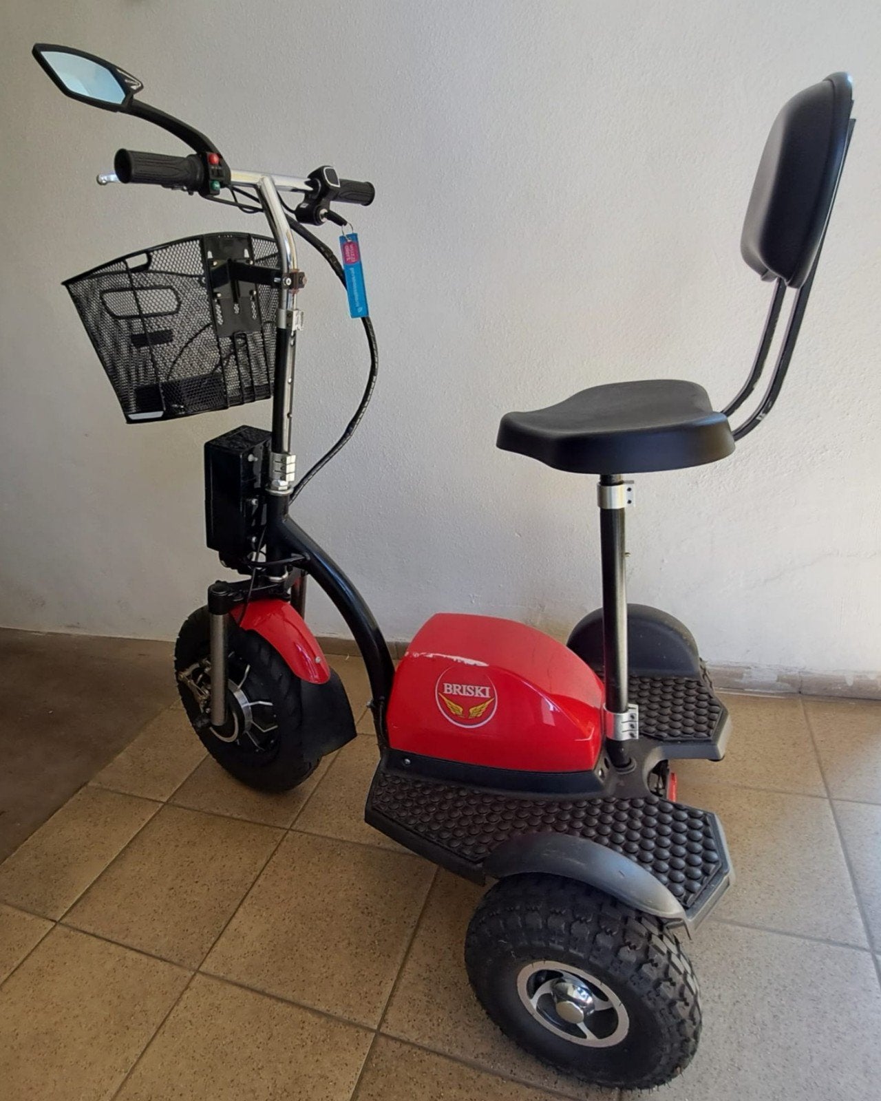 hoge snelle en wendbare scootmobiel Briski, 16 km/u of meer, Ophalen, Overige merken, 26 t/m 35 km