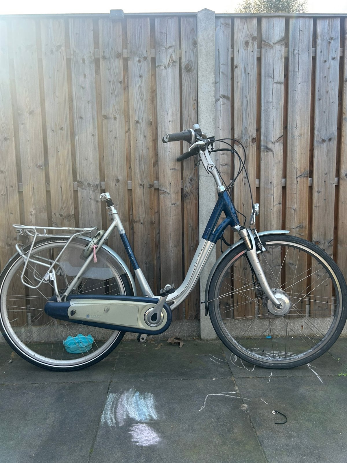 Sparta elektrische fiets - met zadel natuurlijk, Fietsen en Brommers, Elektrische fietsen, Ophalen, Zo goed als nieuw, Sparta