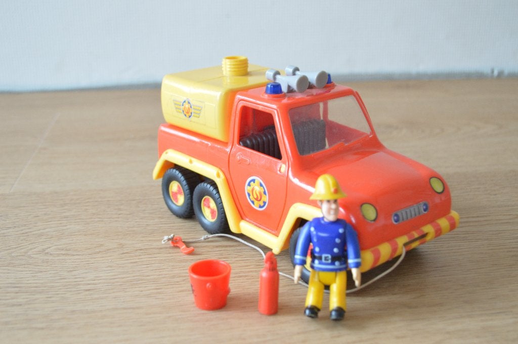 Brandweerman Sam Venus auto met 1 poppetje en 2 accesoires, Ophalen of Verzenden, Gebruikt
