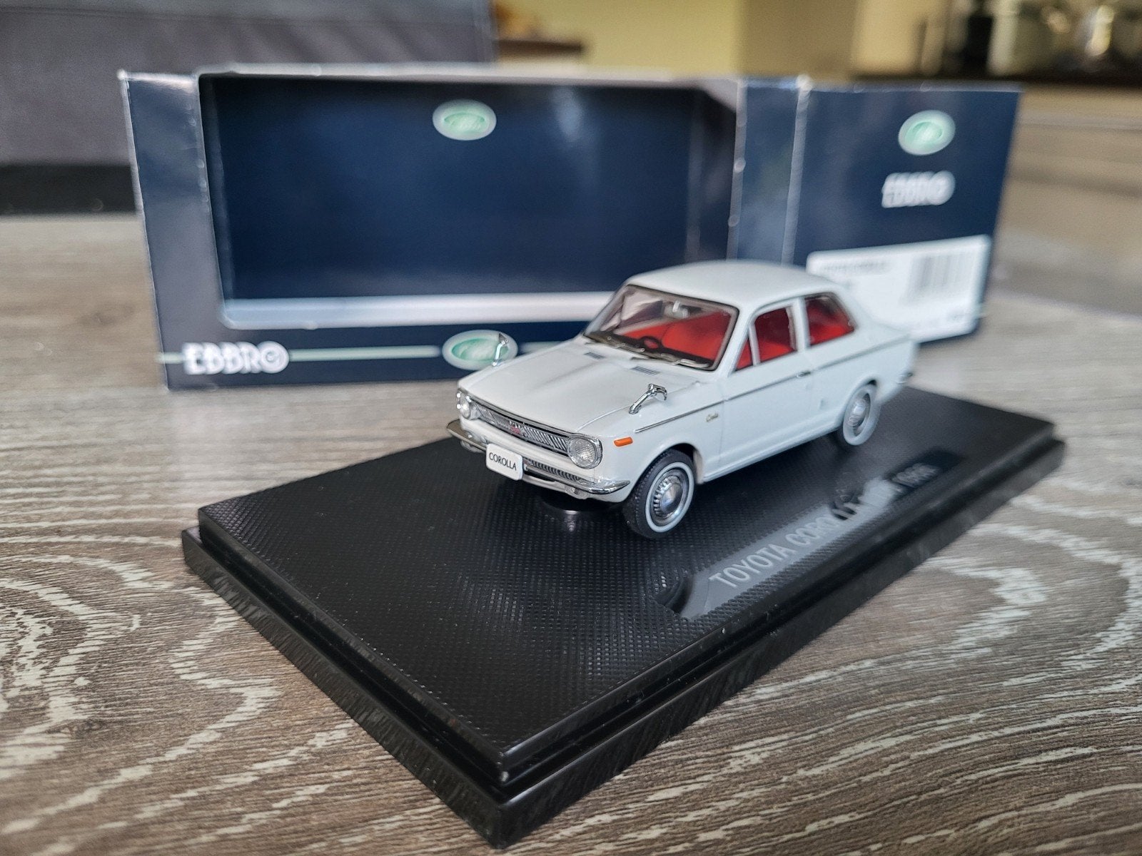 Toyota Corolla 1100 1966 schaal 1:43