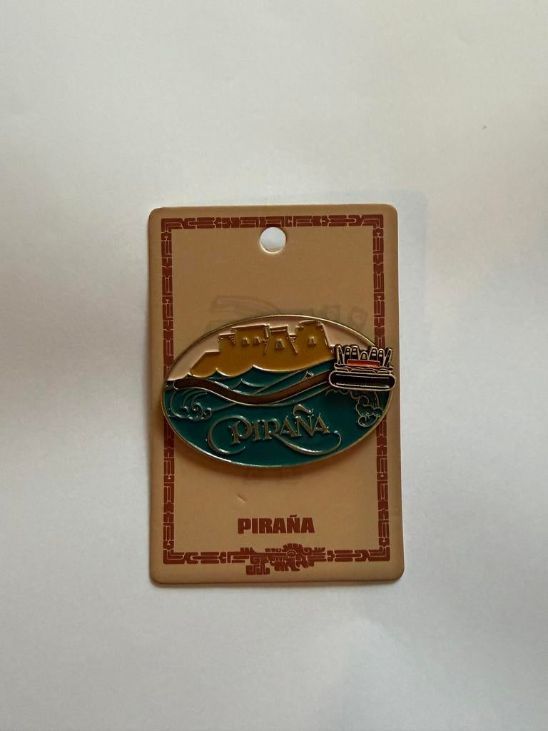 Piraña Efteling Pin - Zo goed als nieuw, Verzamelen, Speldjes, Pins en Buttons, Ophalen of Verzenden, Zo goed als nieuw, Overige onderwerpen