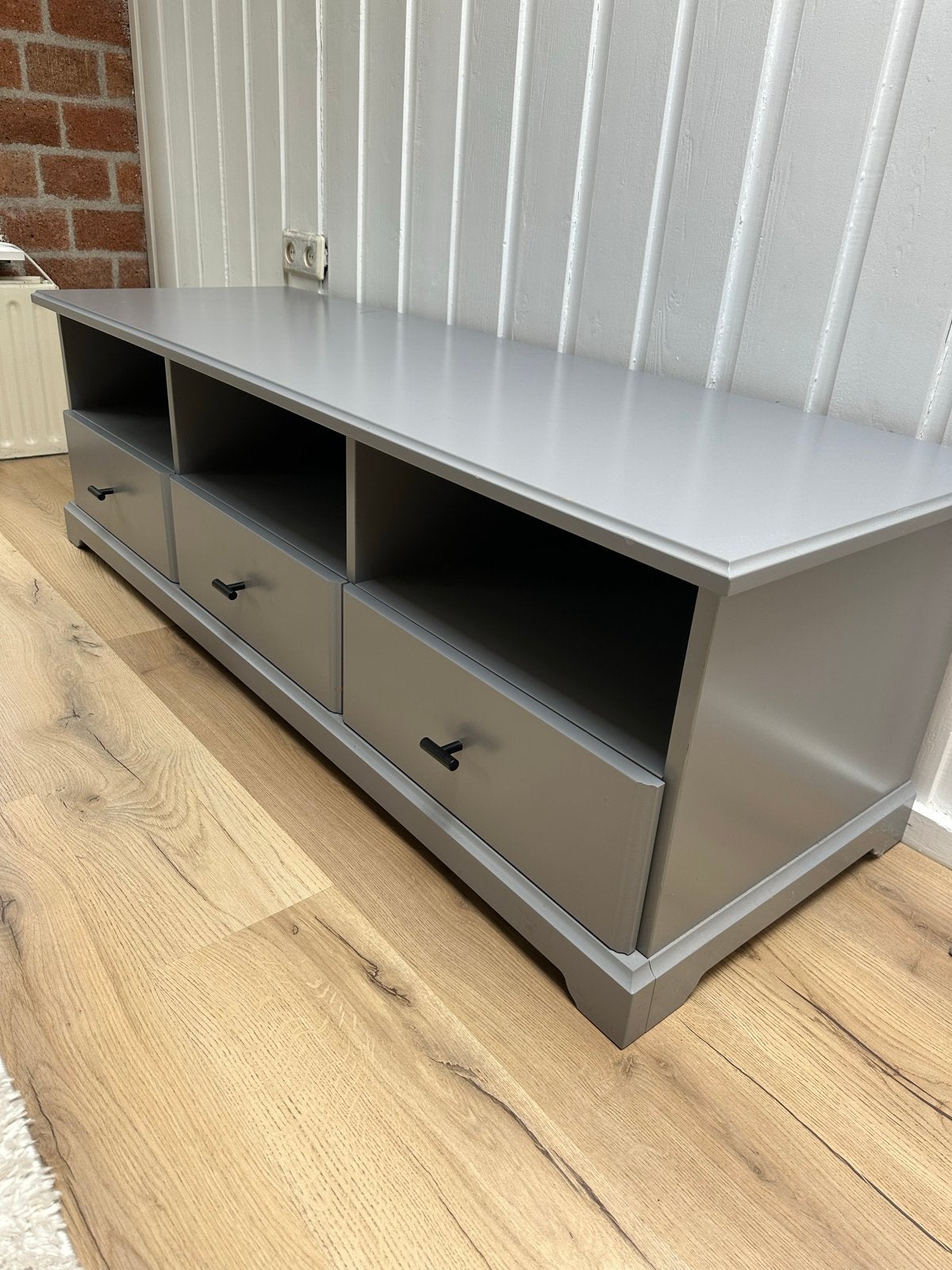 IKEA LIATORP TV-meubel, grijs, 145x49x45 cm, Ophalen, Gebruikt, 100 tot 150 cm, Minder dan 100 cm