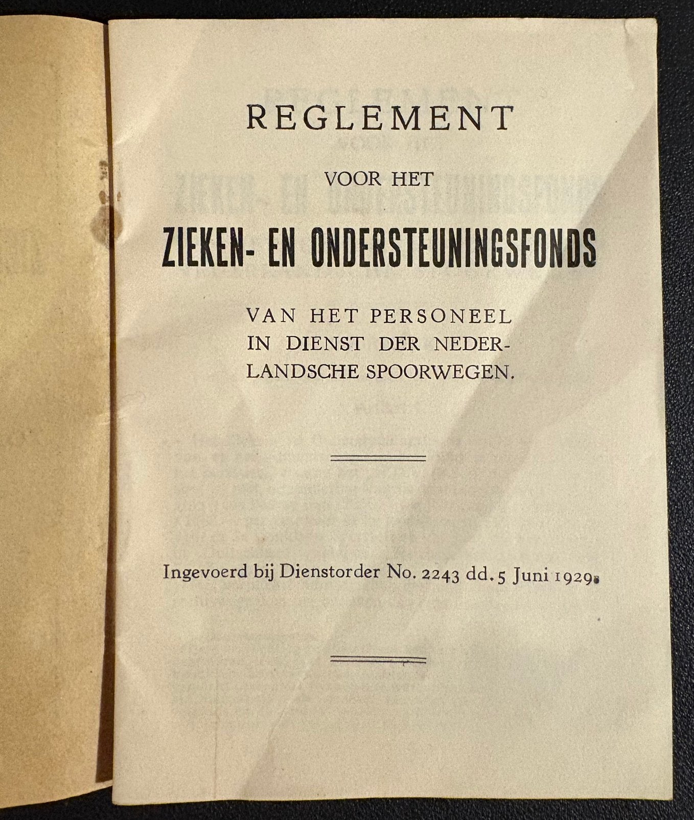 Reglement zieken- en ondersteuningsfonds NS (1929), Ophalen of Verzenden, Gebruikt, Trein, Boek of Tijdschrift