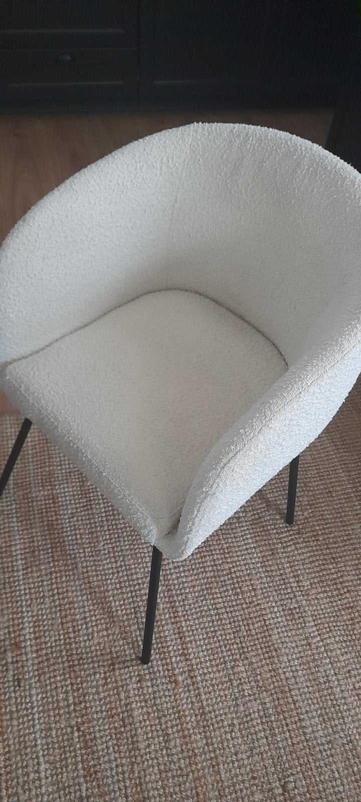 4 Trendy Ecru Bouclé Stoelen met Zwarte Poten, Huis en Inrichting, Stoelen, Wit, Nieuw, Ophalen of Verzenden, Trendy