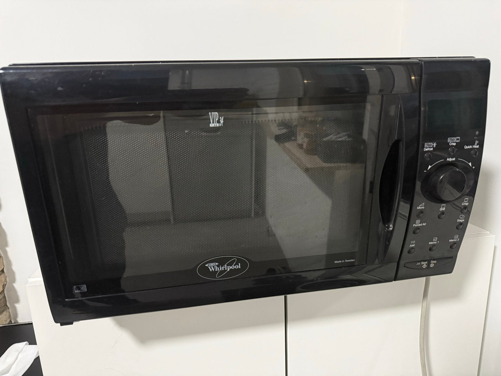 Whirlpool Combimagnetron - Zwart, met Crisp en Grill, Ophalen, Combimagnetron, Gebruikt, Draaiplateau