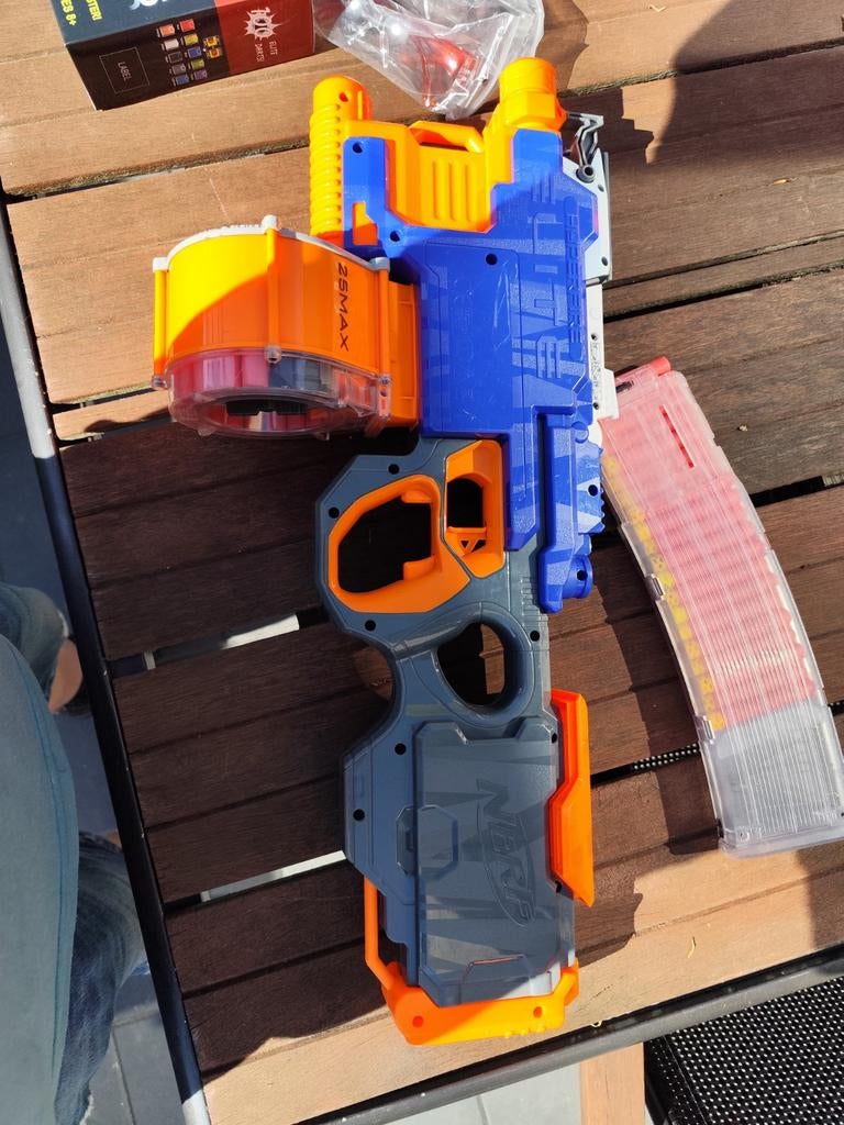Nerf Hyper Fire Vol Automatisch Geweer - Complete Set, Ophalen of Verzenden, Gebruikt