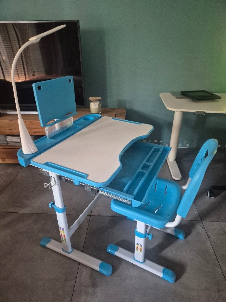 Tekentafel + stoel, Ophalen, Zo goed als nieuw, Tafel(s)