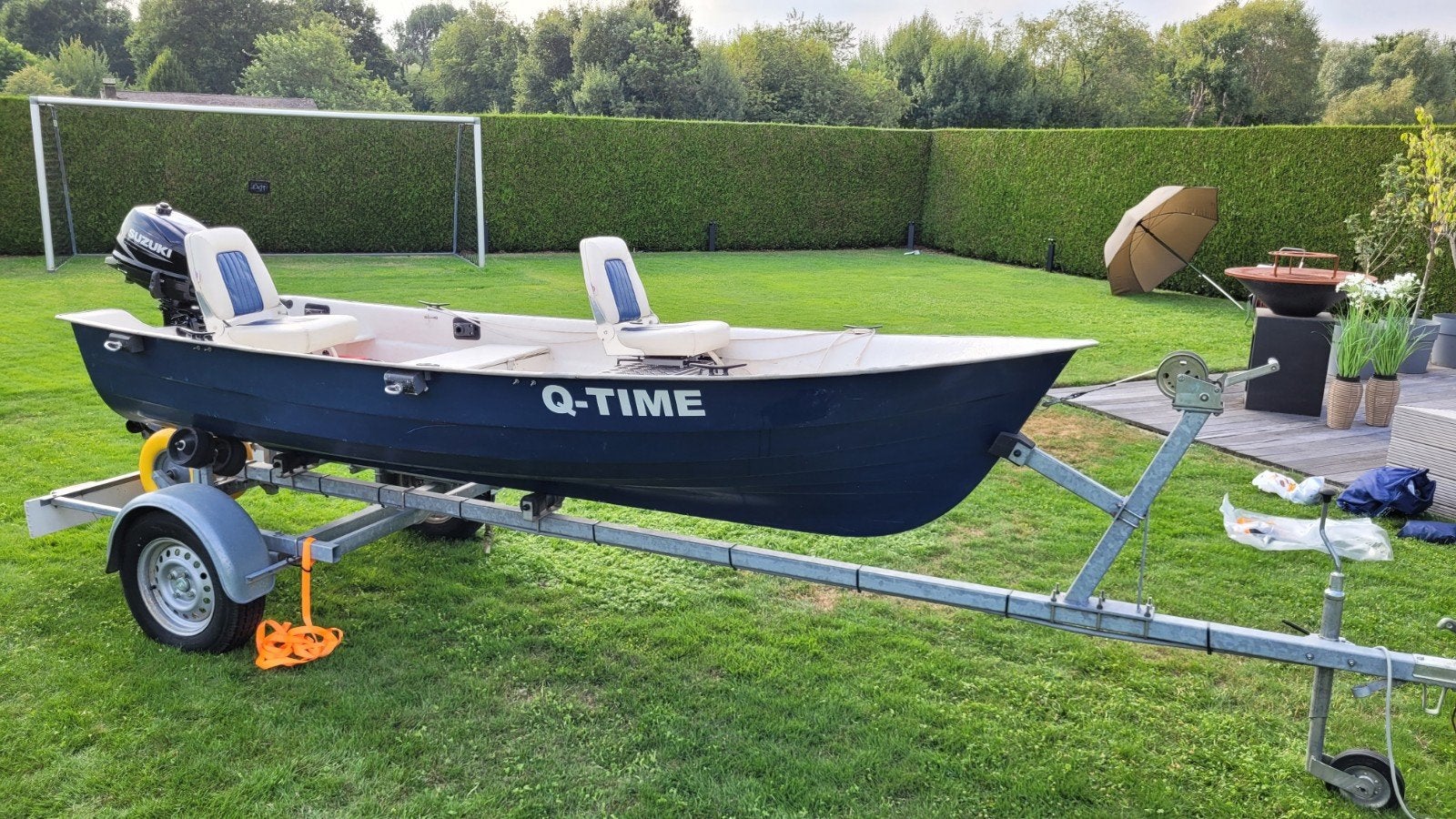vis boot met zgan Suzuki buitenboordmotor en trailer, Overige merken, Gebruikt, 4 m, Buitenboordmotor