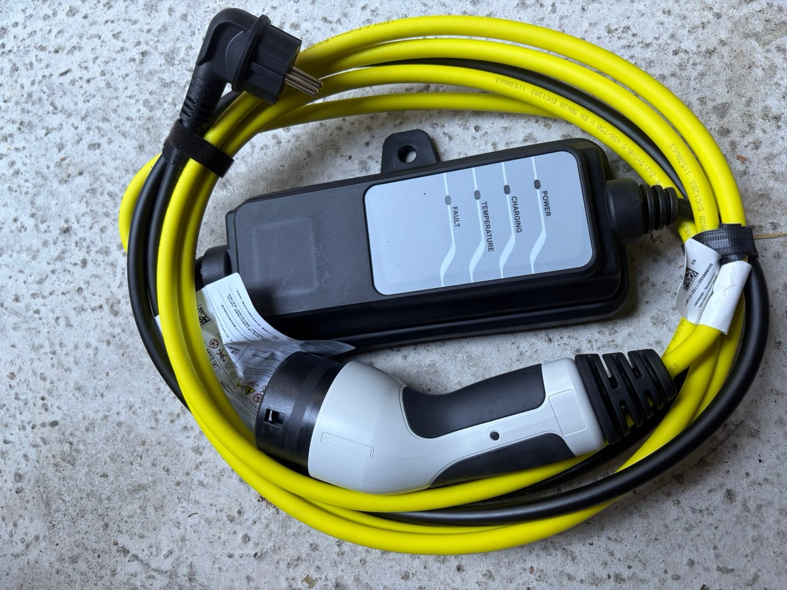 APTIV Mode 2 laadkabel, Ophalen of Verzenden, Zo goed als nieuw, Laadkabel