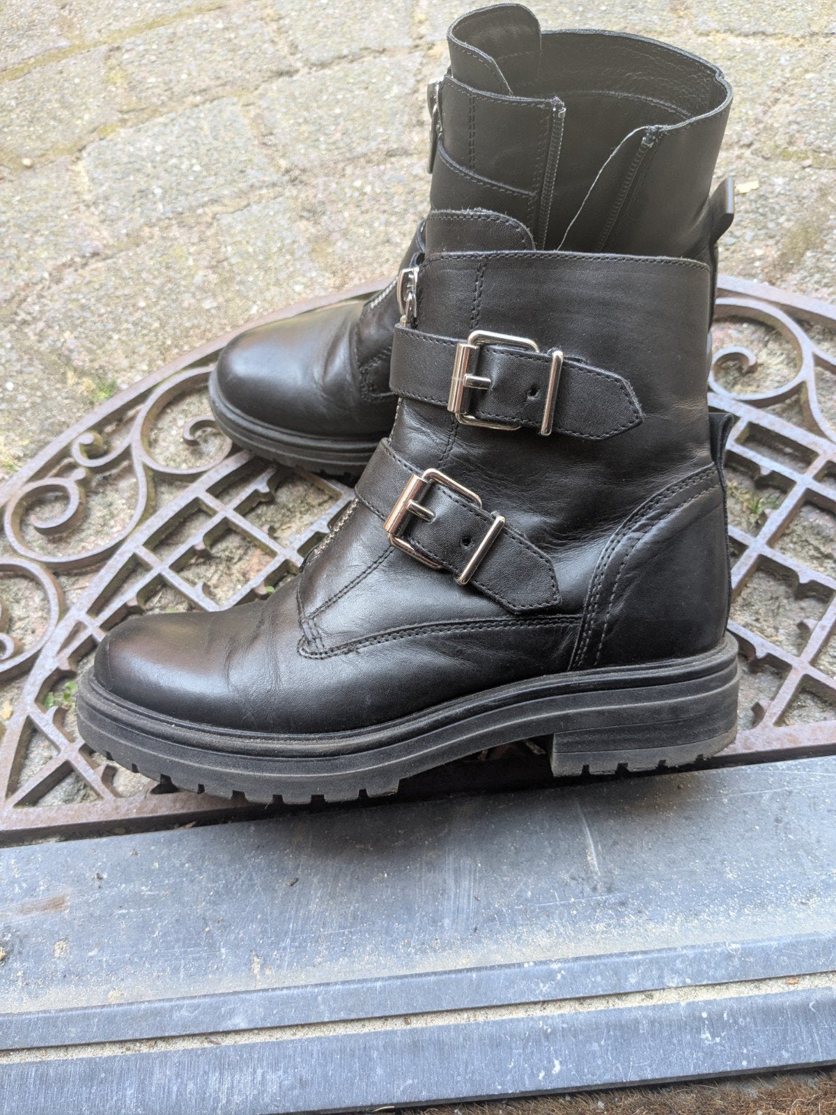 Omoda zwarte boots maat 39, Zwart, Omoda, Lage of Enkellaarzen, Ophalen of Verzenden