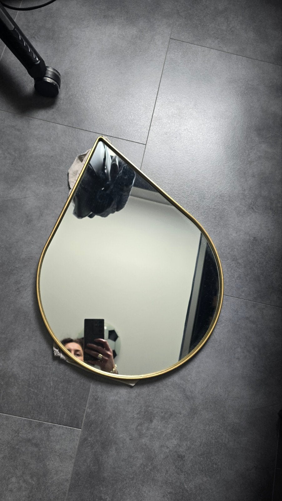 Druppel spiegel, Huis en Inrichting, Woonaccessoires | Spiegels, Ophalen, Overige vormen, 50 tot 75 cm, Minder dan 100 cm