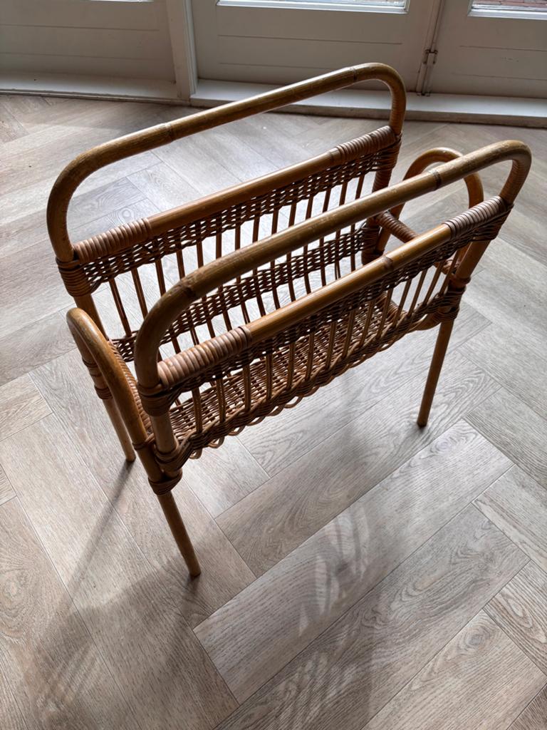Vintage rotan tijdschriftenrek mand, Ophalen of Verzenden, Zo goed als nieuw