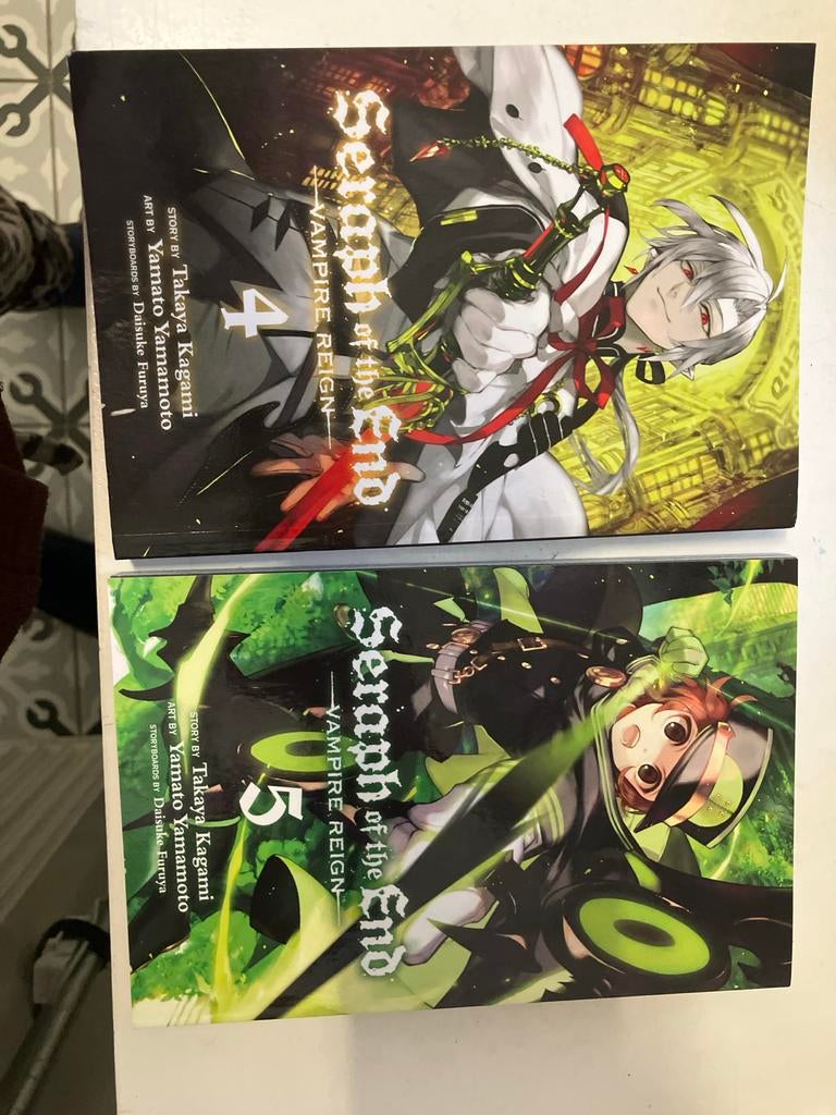 Seraph of the End - Vampire Reign Deel 4 & 5 Manga Set, Boeken, Strips | Comics, Ophalen of Verzenden, Zo goed als nieuw