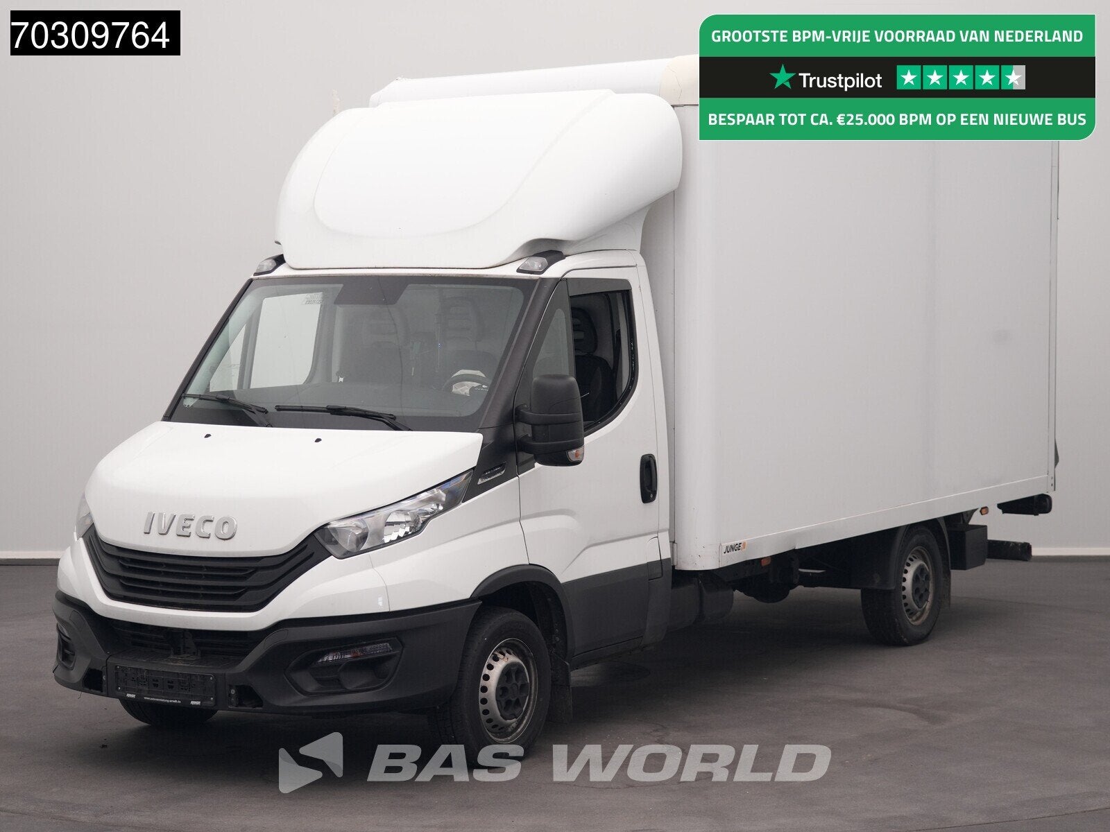 Iveco Daily 35S16 Damage/Schade! Automaat Laadklep 160PK Bak, Auto's, Bestelauto's, Automaat, Start-stop-systeem, Stof, Gebruikt