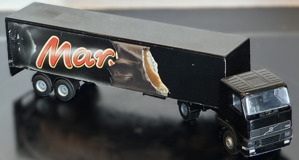 Lion car volvo truck met oplegger met mars opdruk 1:50, Ophalen, Gebruikt, Bus of Vrachtwagen, Lion Toys