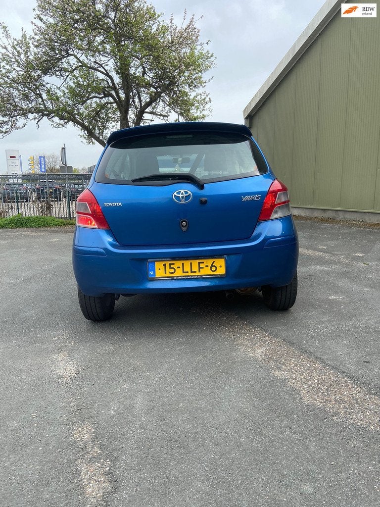 Toyota Yaris Invalide auto eerste eigenaar,NAP, 101 pk, 750 kg, 4 cilinders, Blauw