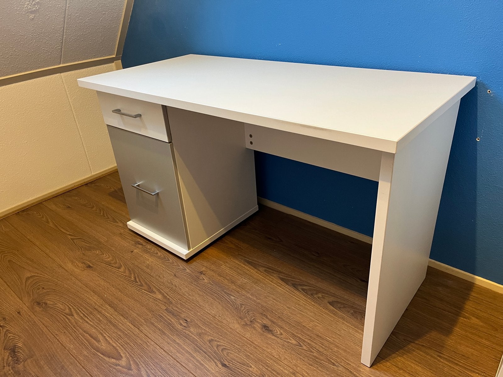Bureau 125x58 cm met lade - Wit/Grijs, Huis en Inrichting, Ophalen, Gebruikt, Met lades, Spaanplaat of MDF