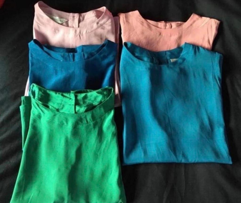 Christie&Jill Zijden unieke vintage blouses kleur Nieuwe, Ophalen of Verzenden, Nieuw, Maat 38/40 (M), Blauw