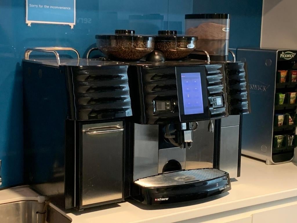 Schaerer Coffee Art plus koffiemachine, 10 kopjes of meer, Koffiebonen, Ophalen, Stoompijpje