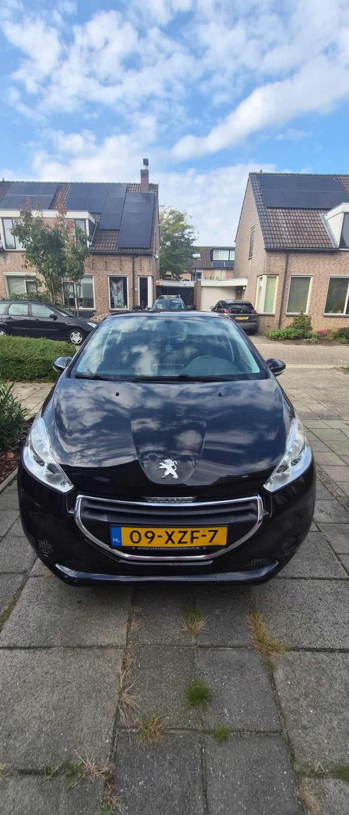 Peugeot 208 1.2 VTi 82PK 5D (102g) 2012 Zwart, Auto's, Voorwielaandrijving, 31 €/maand, 1199 cc, Zwart