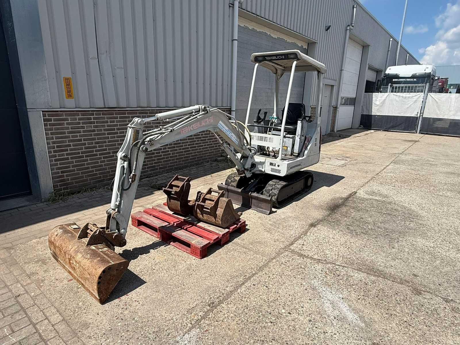Takeuchi TB015 Minigraafmachine, Zakelijke goederen, Machines en Bouw | Kranen en Graafmachines, Graafmachine