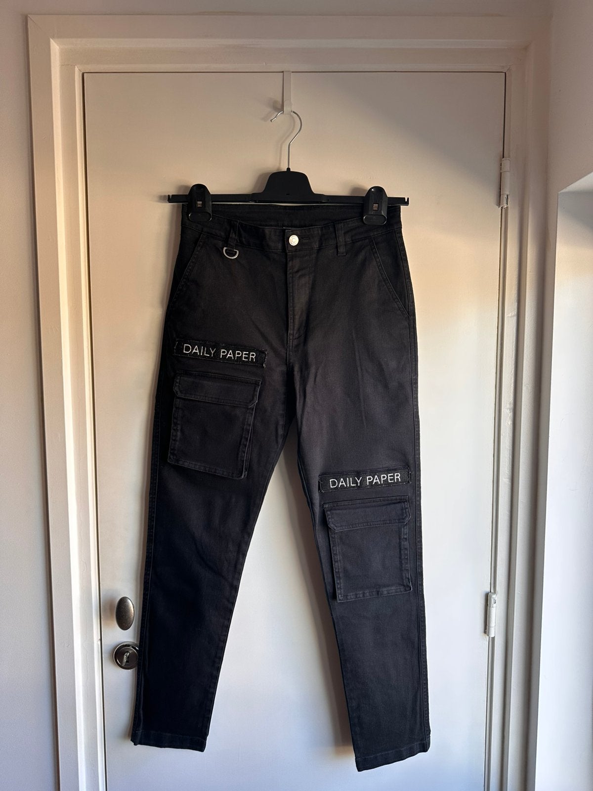 Daily Paper High Waist Cargo Pants met Logotape - Maat S, Zwart, Ophalen of Verzenden, Zo goed als nieuw, Maat 36 (S)