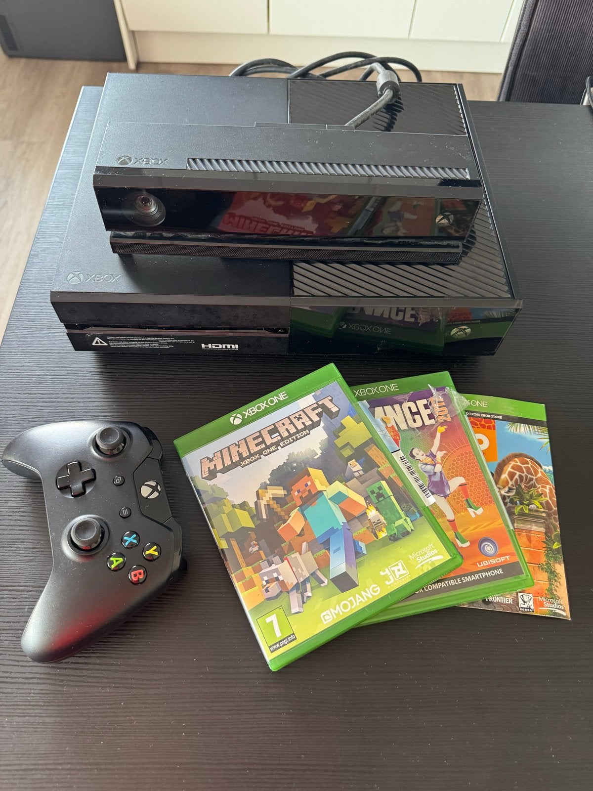 Xbox One met Kinect en games - zo goed als nieuw, Avontuur en Actie, 1 speler, Ophalen of Verzenden, Zo goed als nieuw