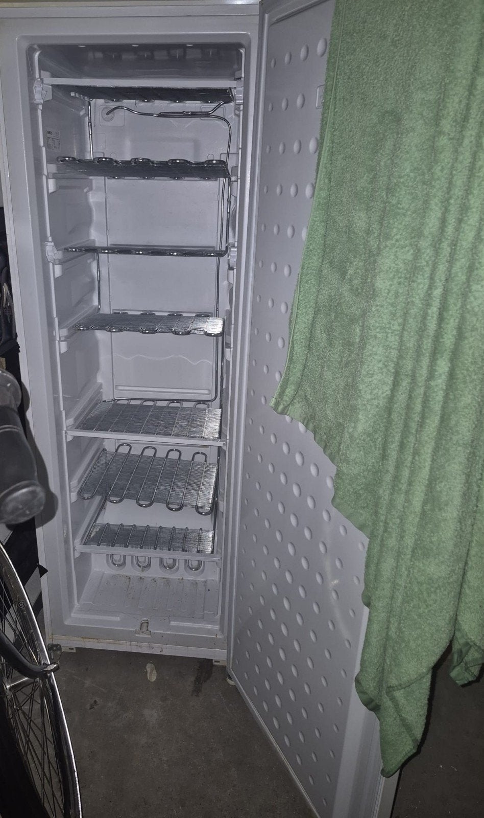 Gratis vriezer, Gebruikt, 160 cm of meer, Energieklasse A of zuiniger, Ophalen