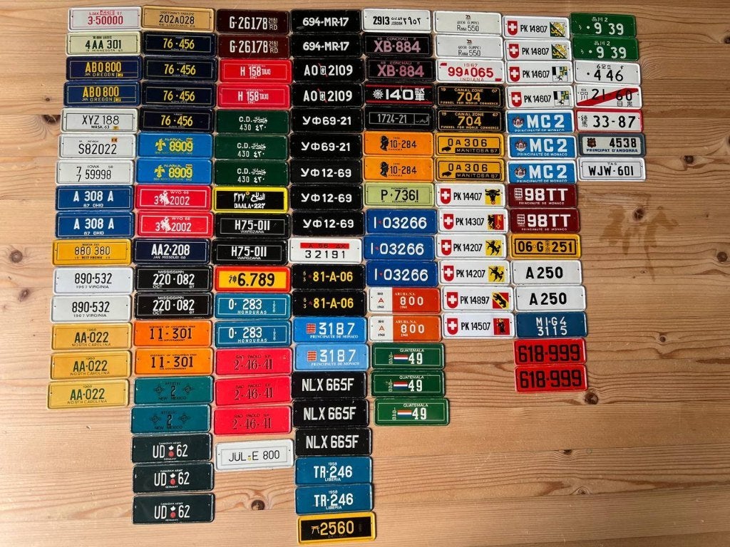Vintage Maple Leaf Chewing Gum Mini License Plates (126), Ophalen of Verzenden, Gebruikt