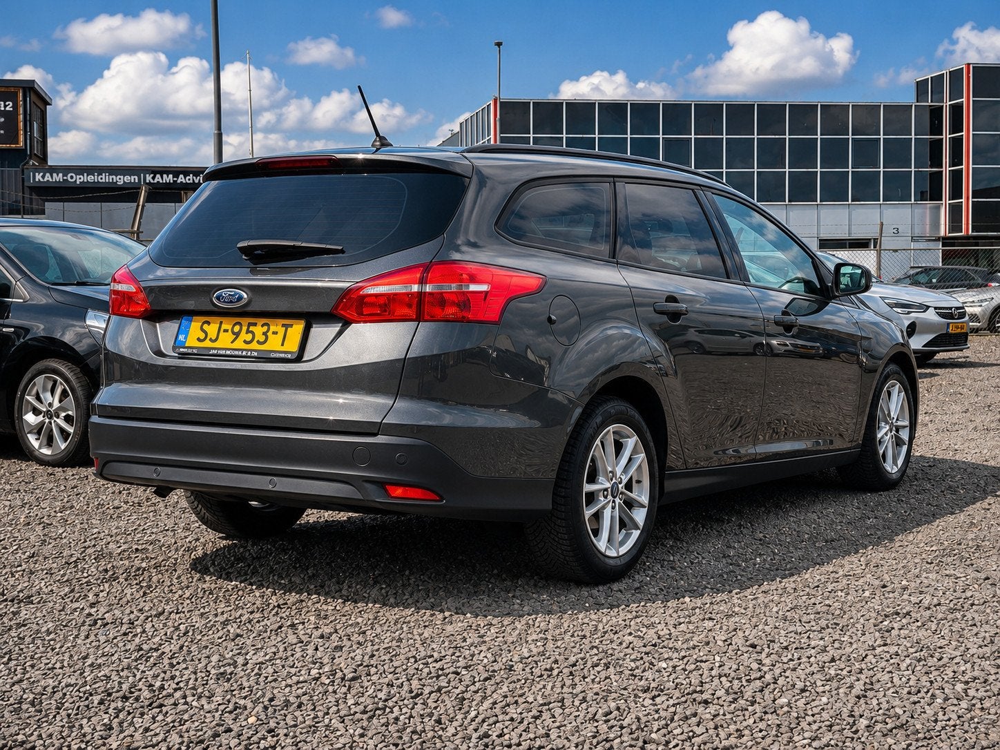 Ford Focus Wagon 1.0 Edition/NAVI/CARPLAY/DISTRIBUTIE VERVAN, Gebruikt, Origineel Nederlands, Handgeschakeld, 999 cc