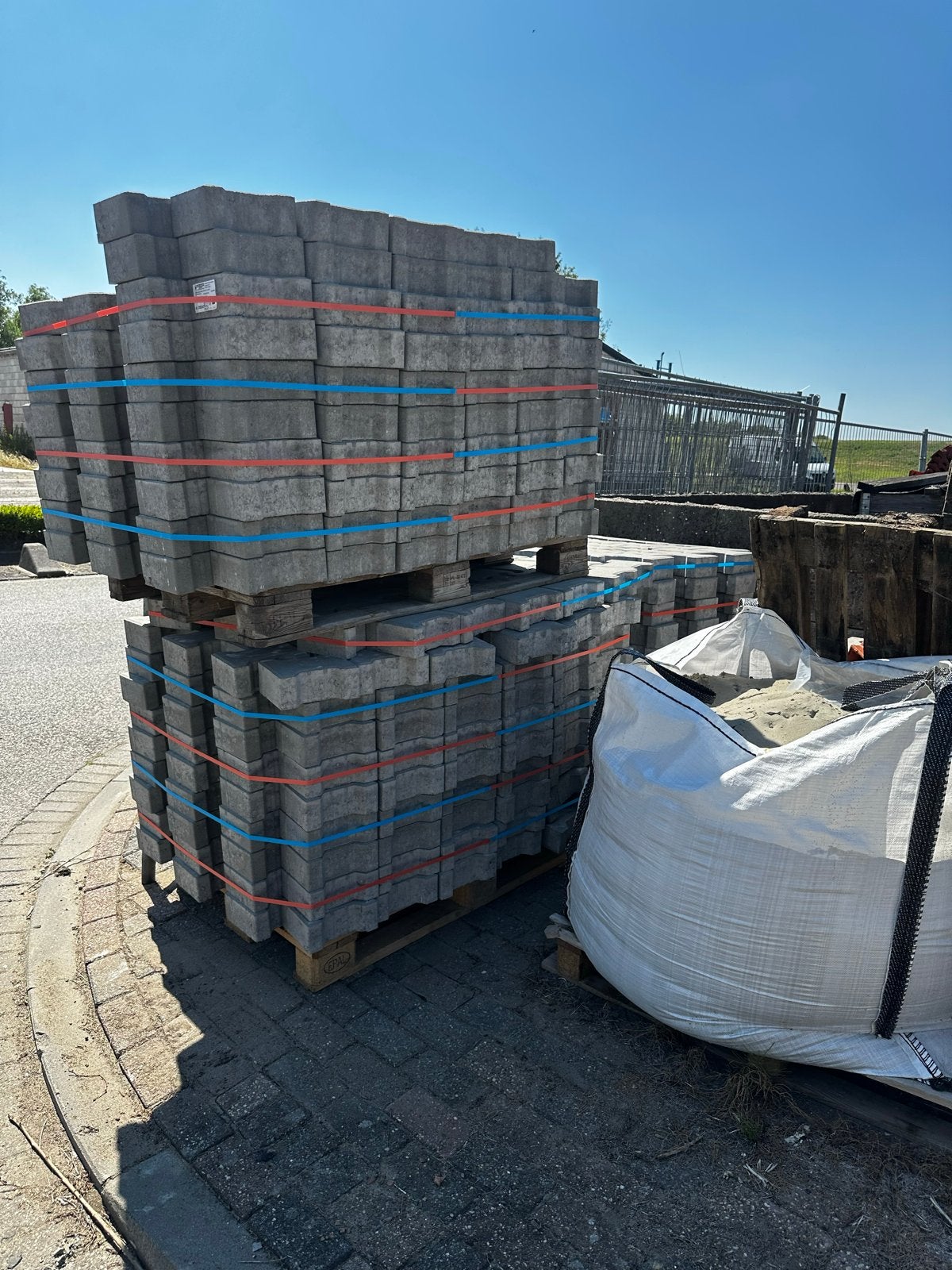 Nieuwe H-klinkers grijs, circa 35 m², Tuin en Terras, Tegels en Klinkers, Ophalen, Klinkers, Nieuw, 10 m² of meer