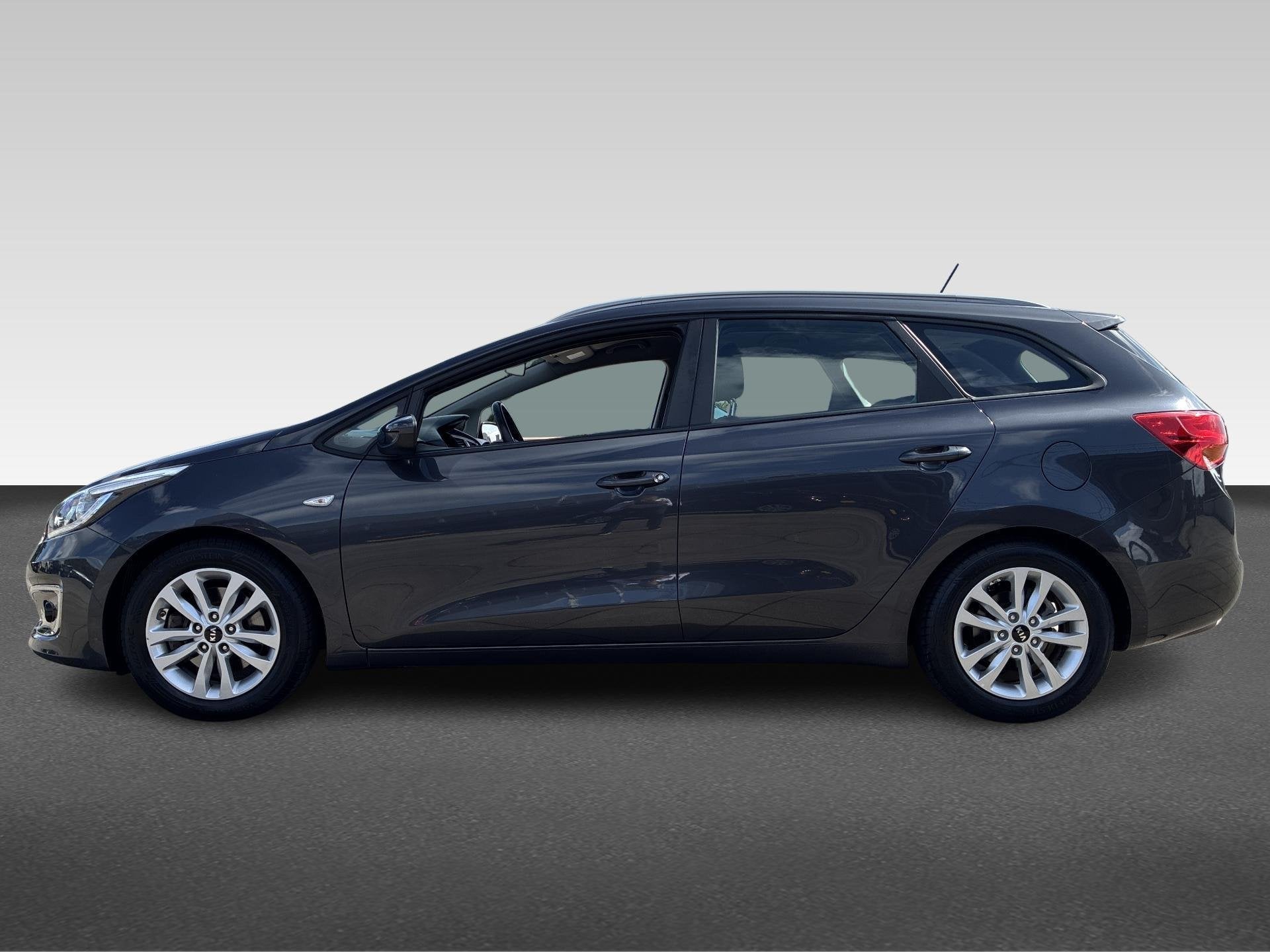 Kia Ceed Sportswagon 1.6 GDI First Edition, Auto's, Gebruikt, 4 cilinders, Parkeersensor, Origineel Nederlands